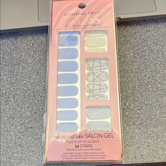 Dashing Diva Other - Dashing Diva Gloss Gel Palette - Chic Blue and White Press-On Nails